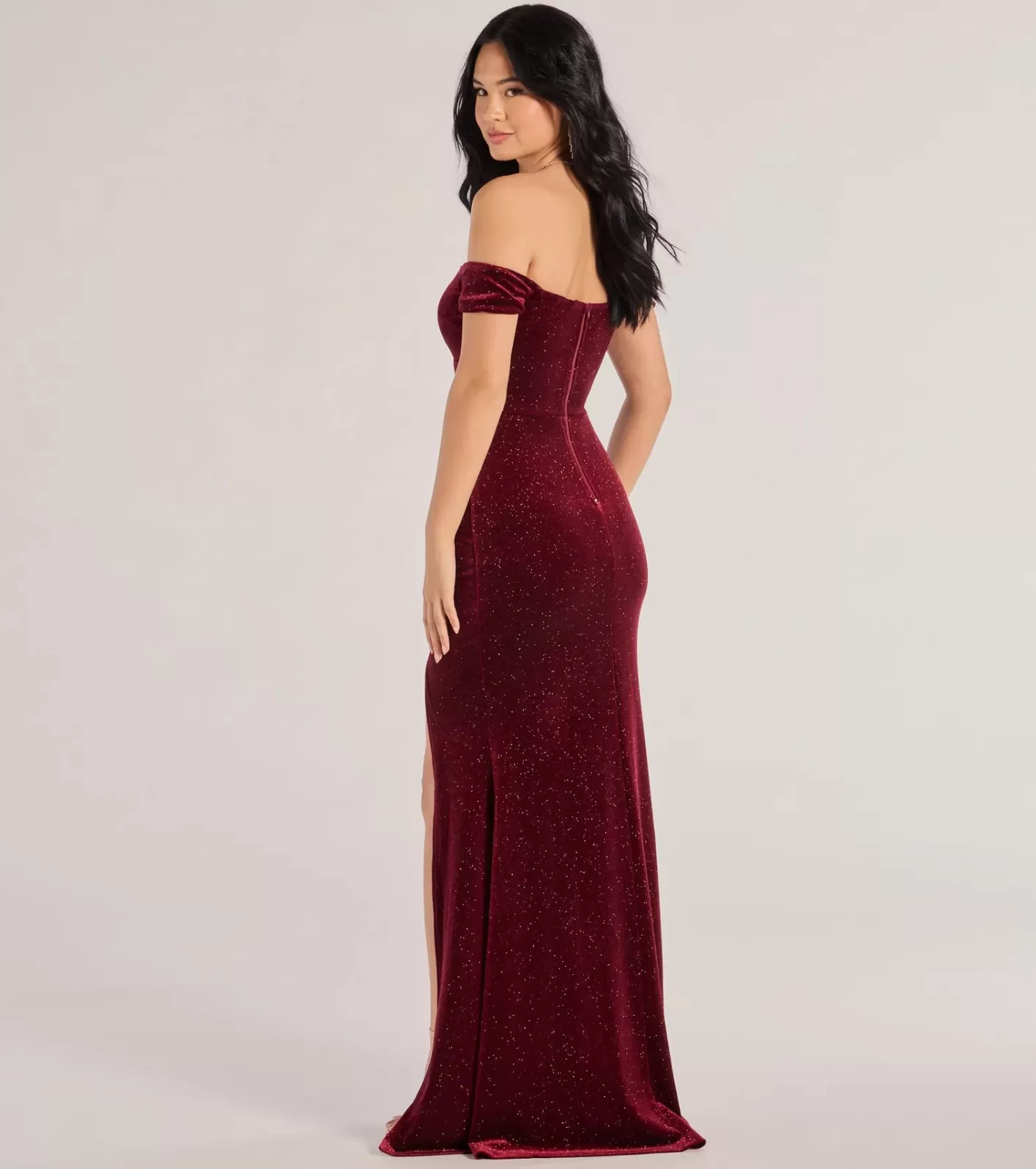 Windsor Alayna Velvet Off-The-Shoulder Mermaid Dress BURGUNDY Outlet