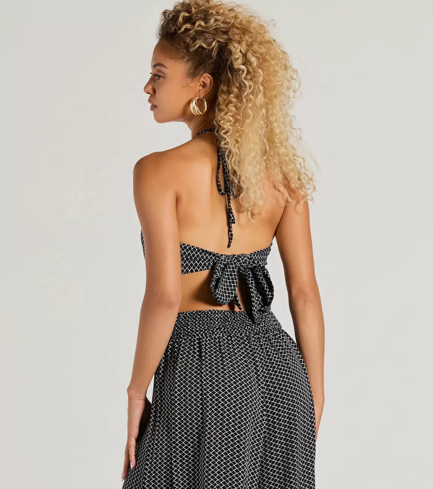 Windsor All Set Up Geometric Bandea Halter Crop Top BLK/WHT Flash Sale