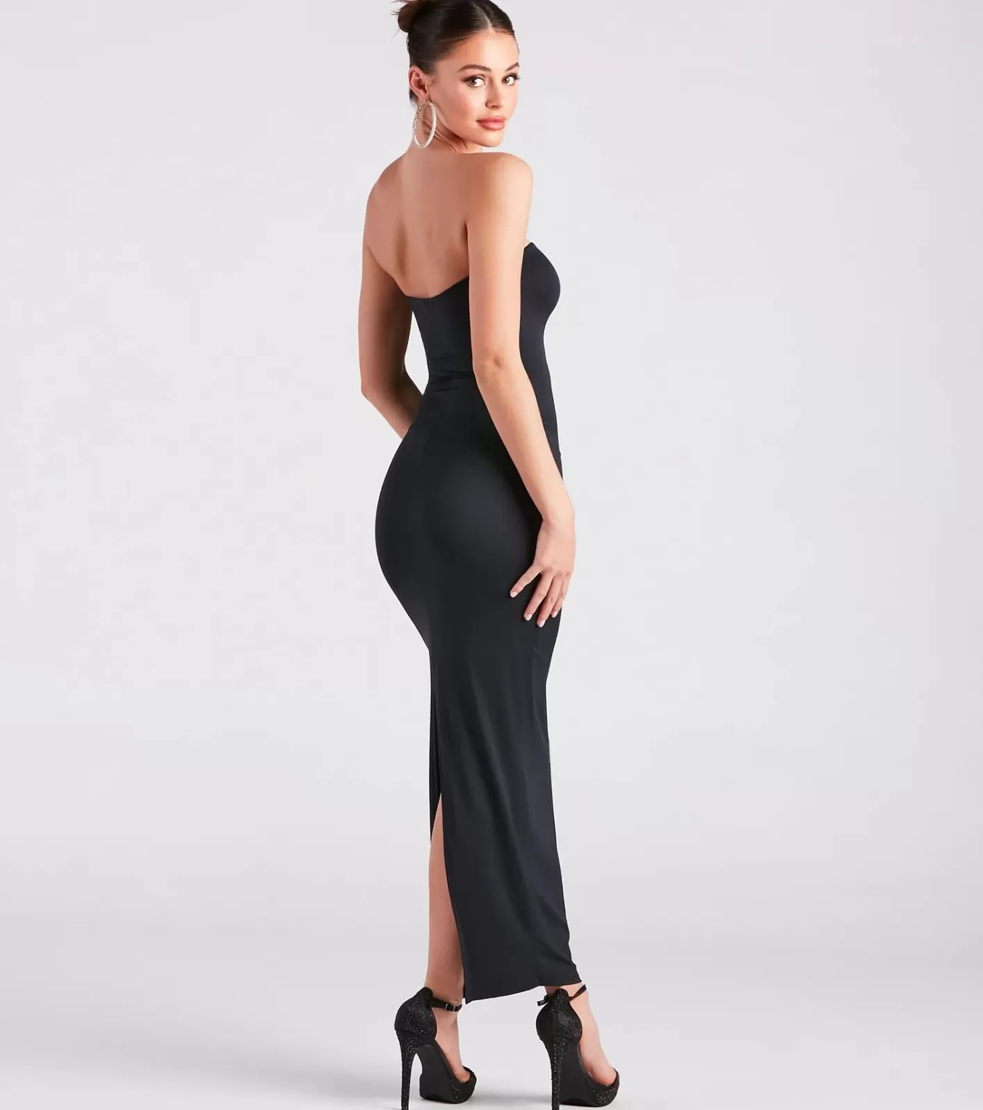 Windsor Casually Chic Smooth Knit Fitted Maxi Dress BLACK Hot