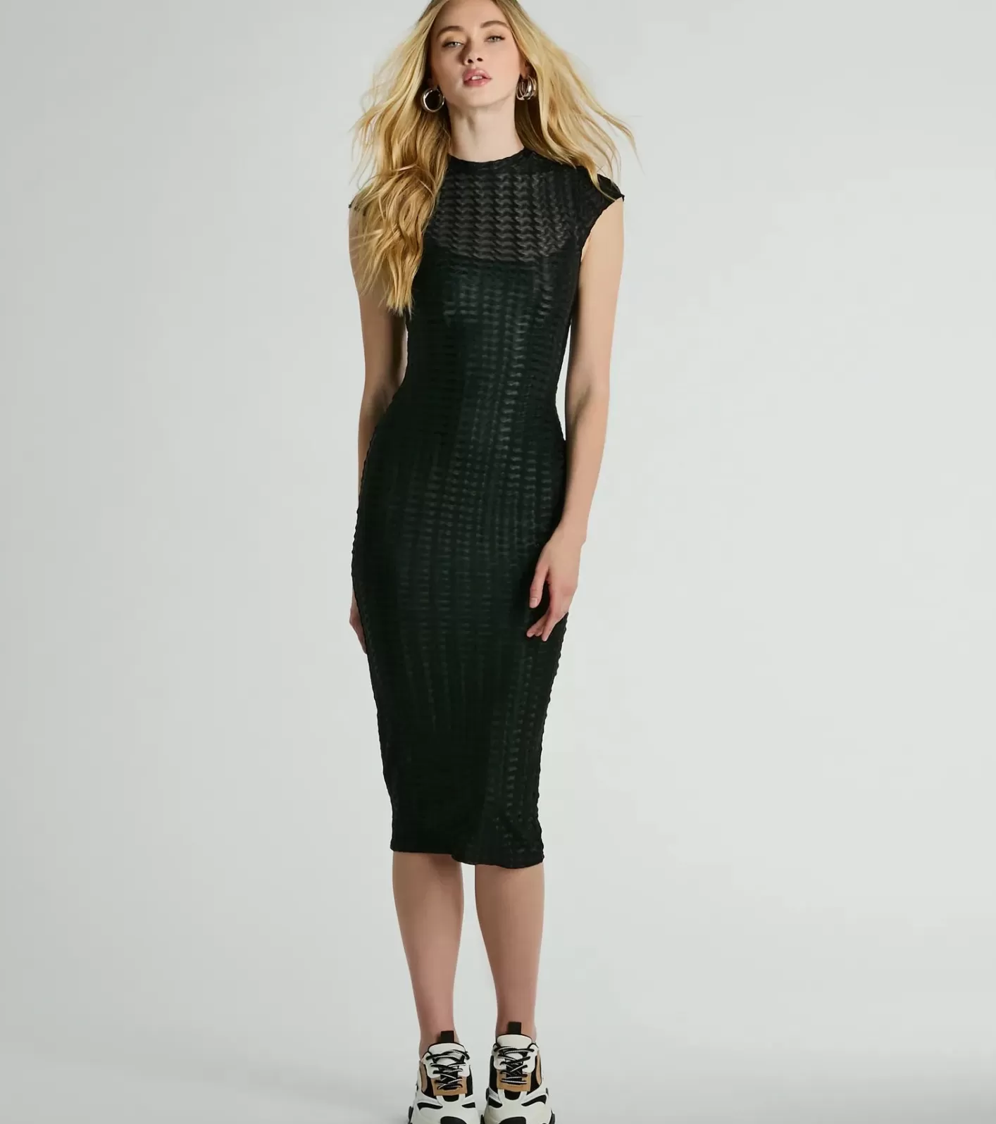 Windsor Casually Flawless Crew Neck Textured Midi Dress BLACK Fashion
