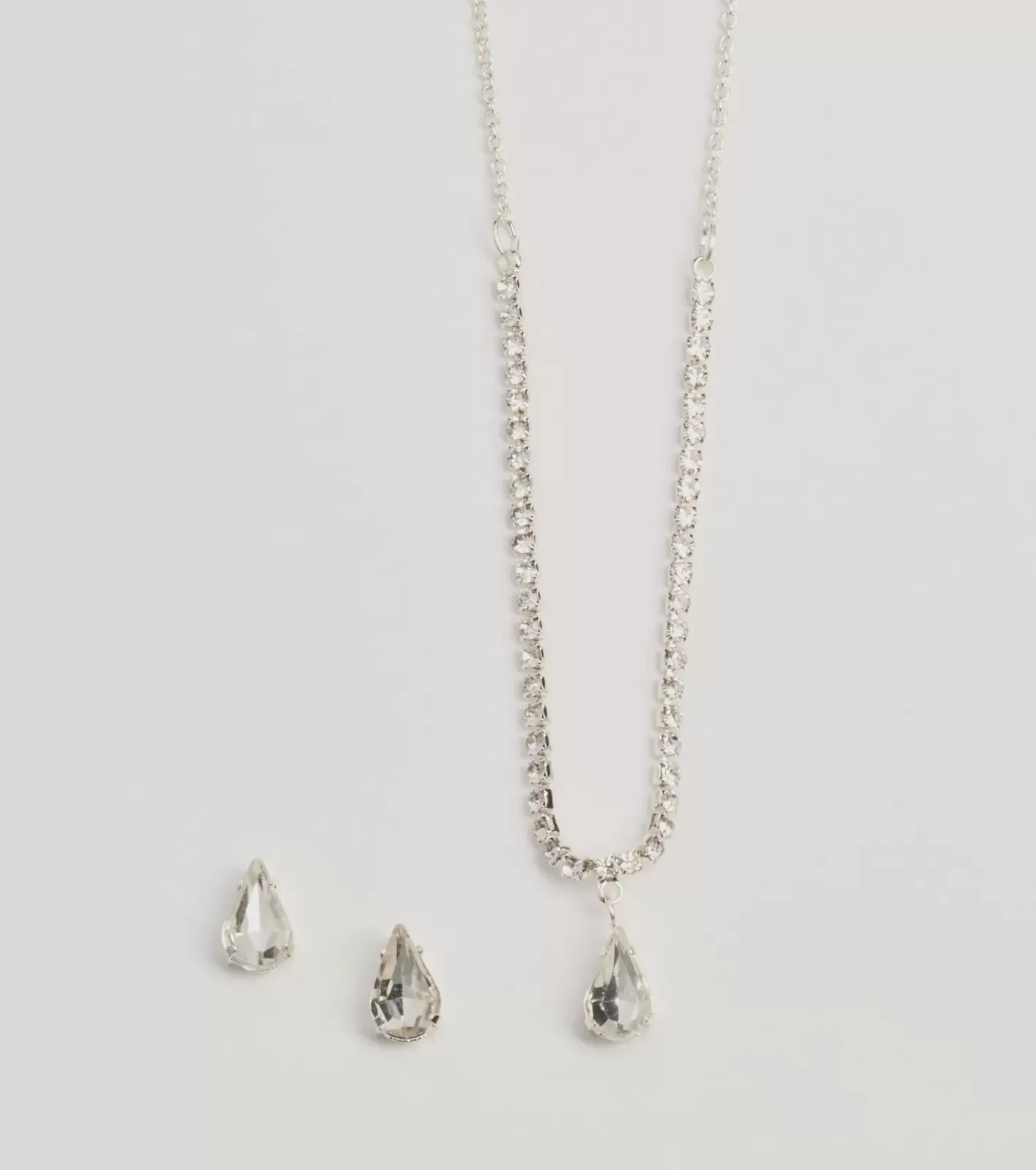 Windsor Chic Delicate Rhinestone Necklace And Earrings Set SILVER Outlet