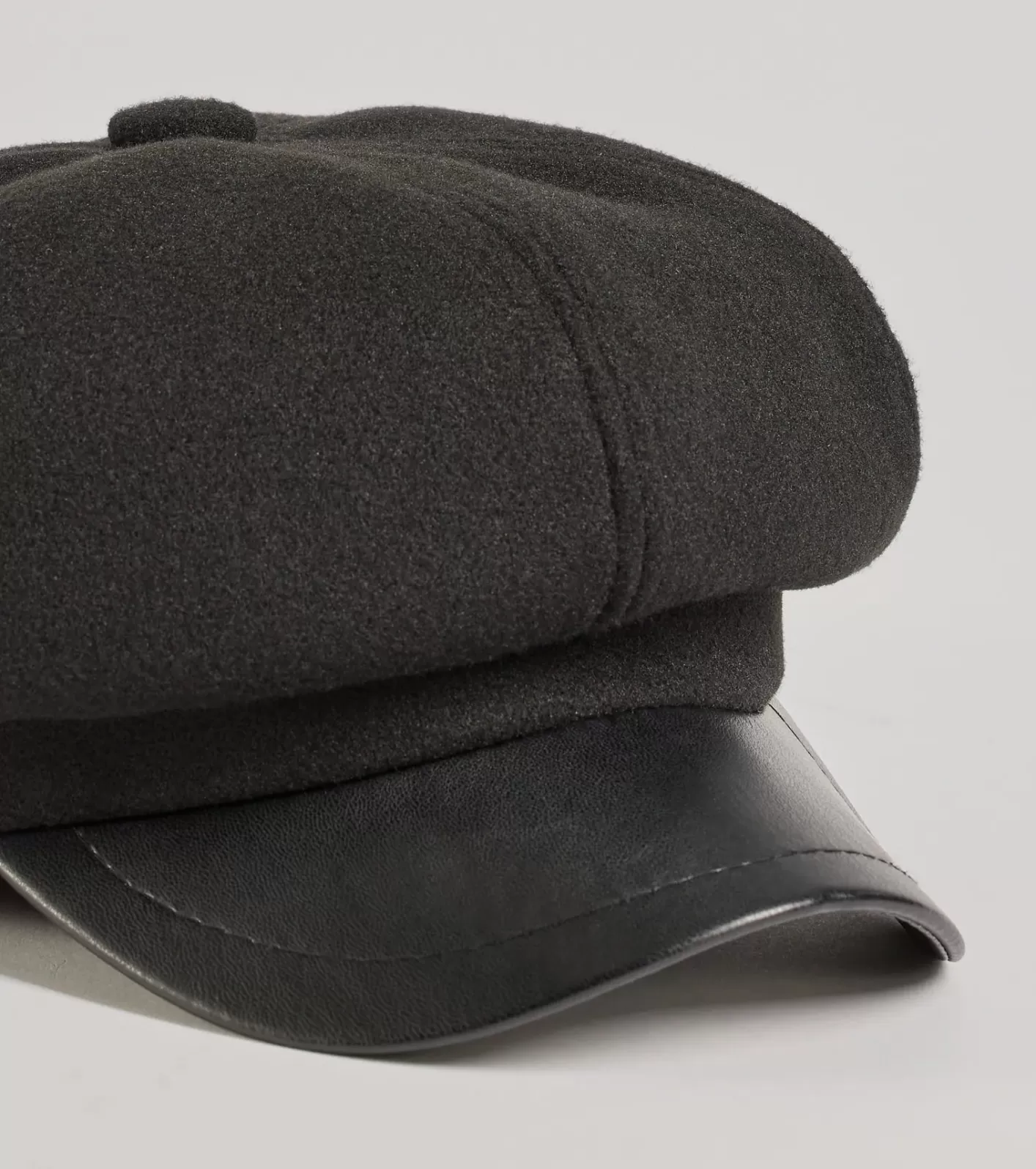 Windsor Chic Fall Vibes Cabby Hat BLACK-2 New