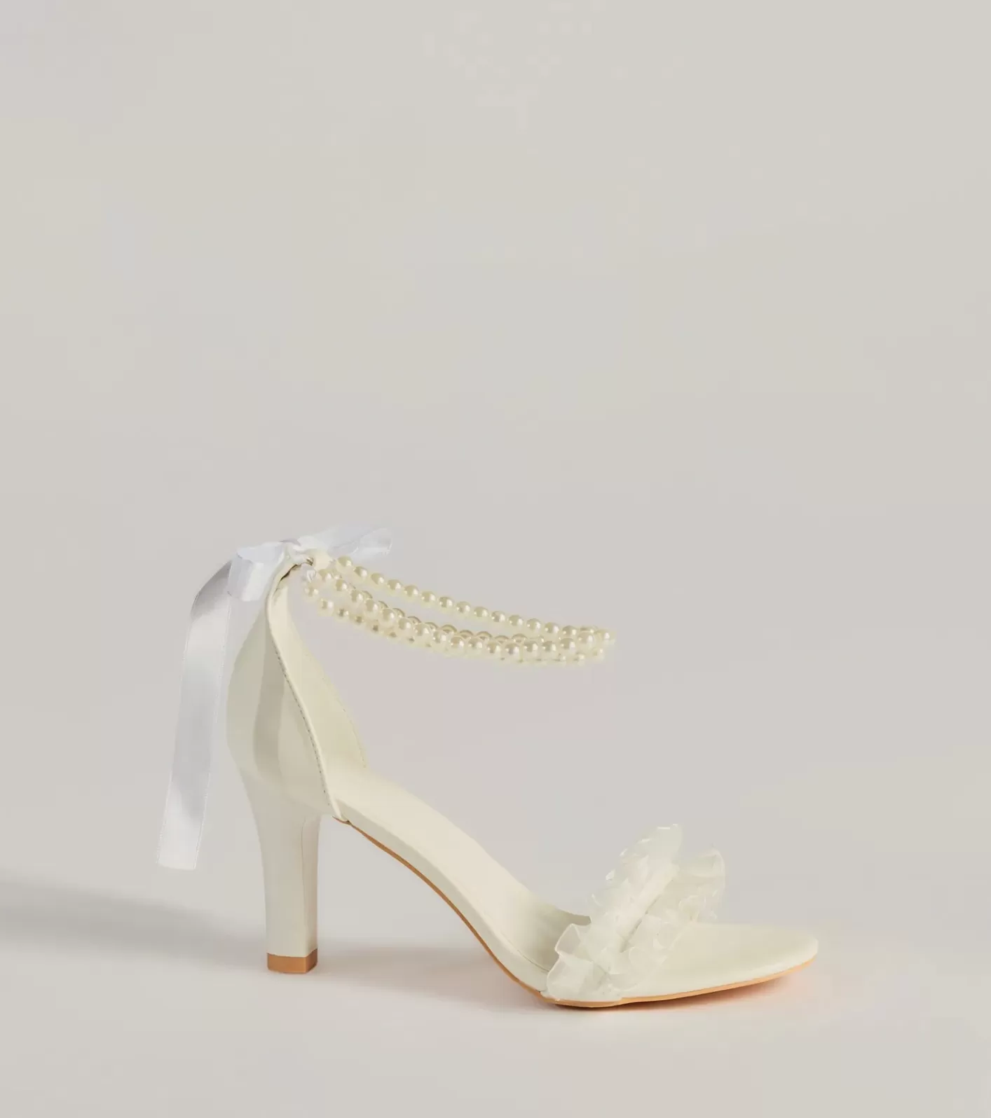 Windsor Chic Touch Pearl Strap Bow Stiletto Heels WHITE Hot