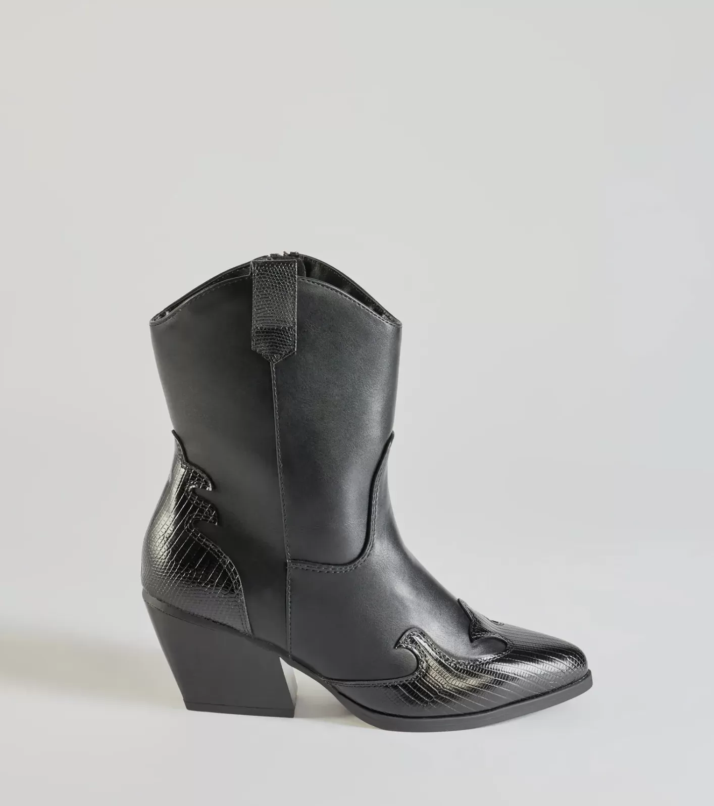 Windsor Edgy-Chic Faux Leather Western Booties BLACK Discount