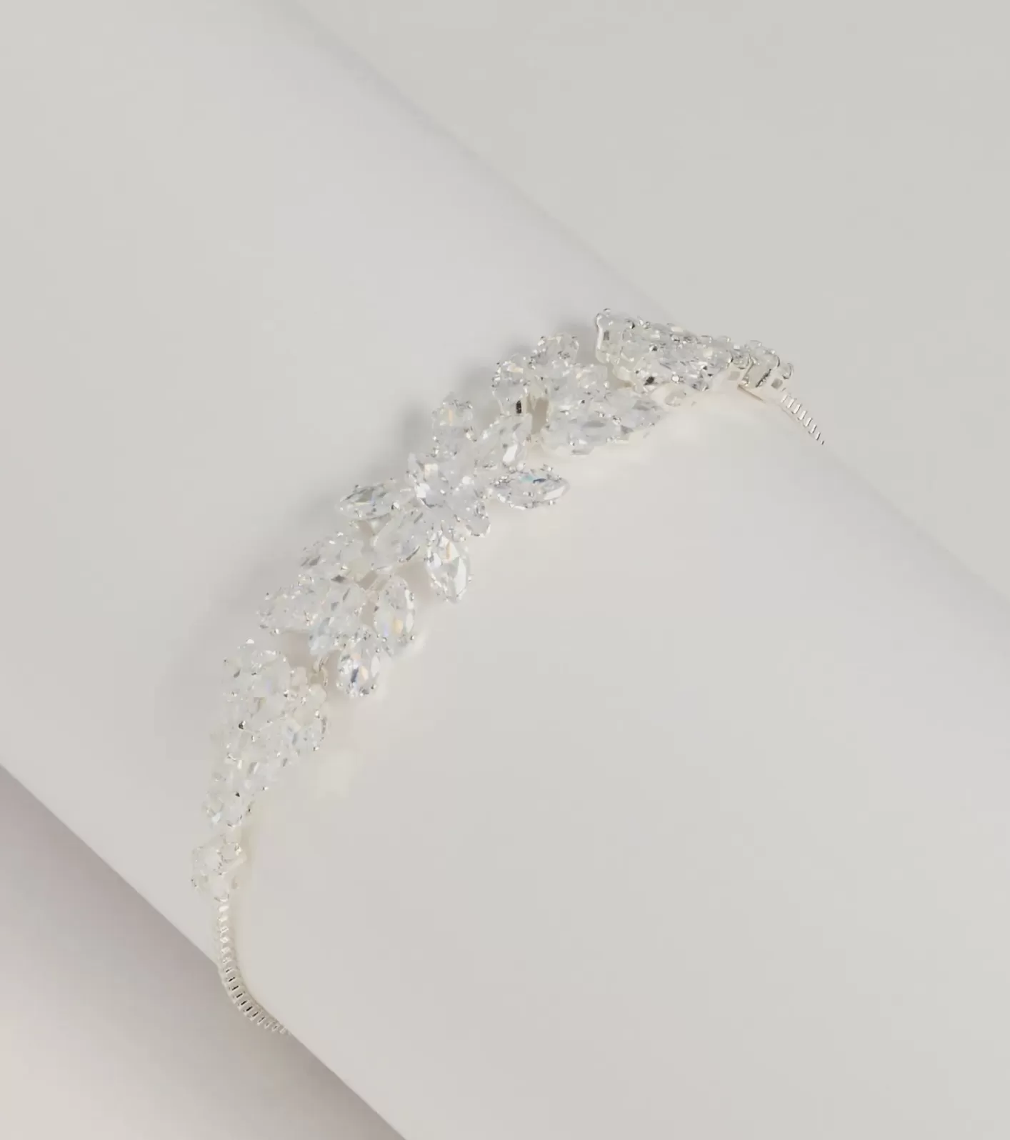 Windsor Elevated Shine Cubic Zirconia Leaf Bracelet SILVER Best Sale