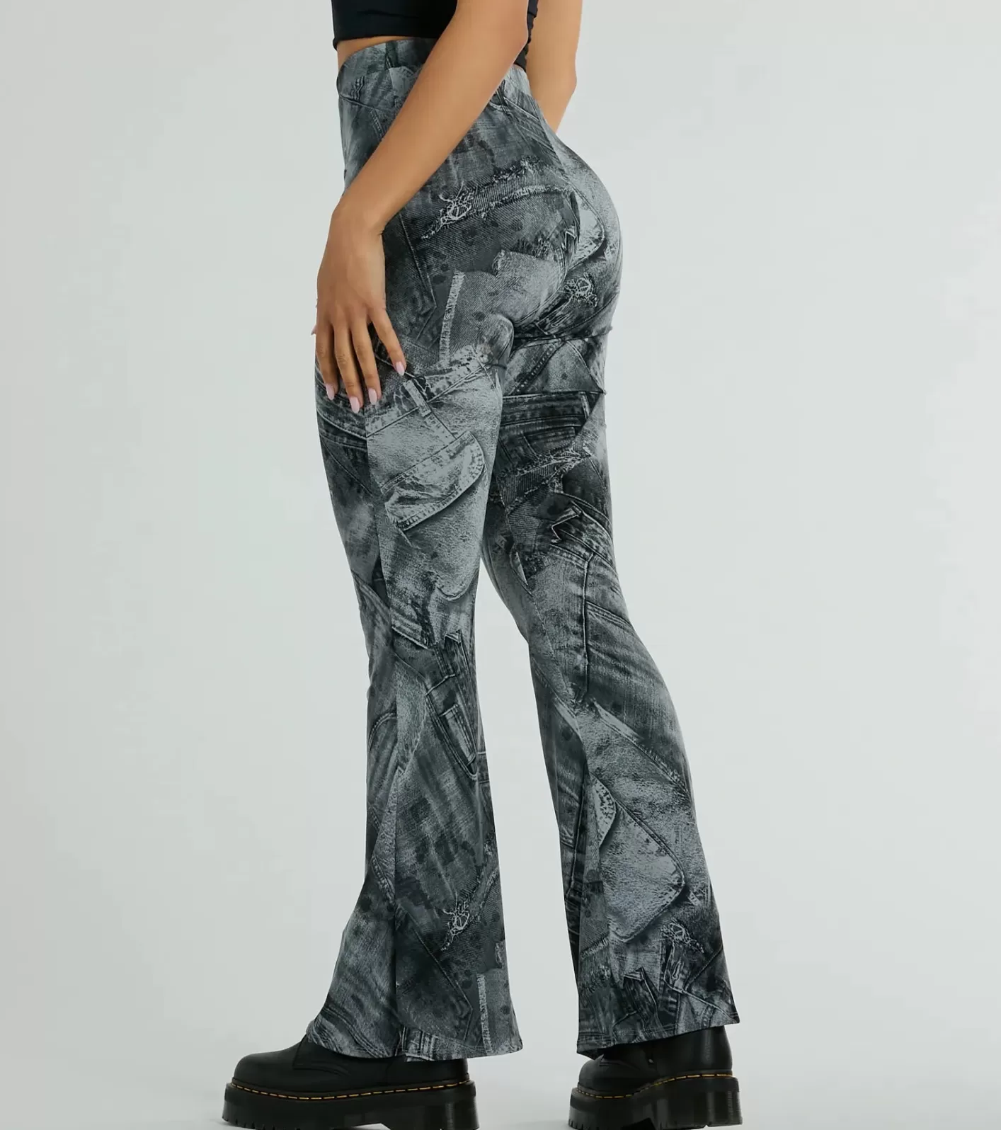 Windsor Got The s High Rise Denim Print Flare Pants BLUE Outlet
