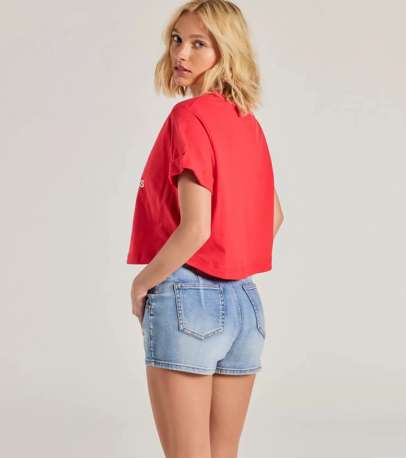 Windsor Happy Hour Crop Graphic Tee RED Best