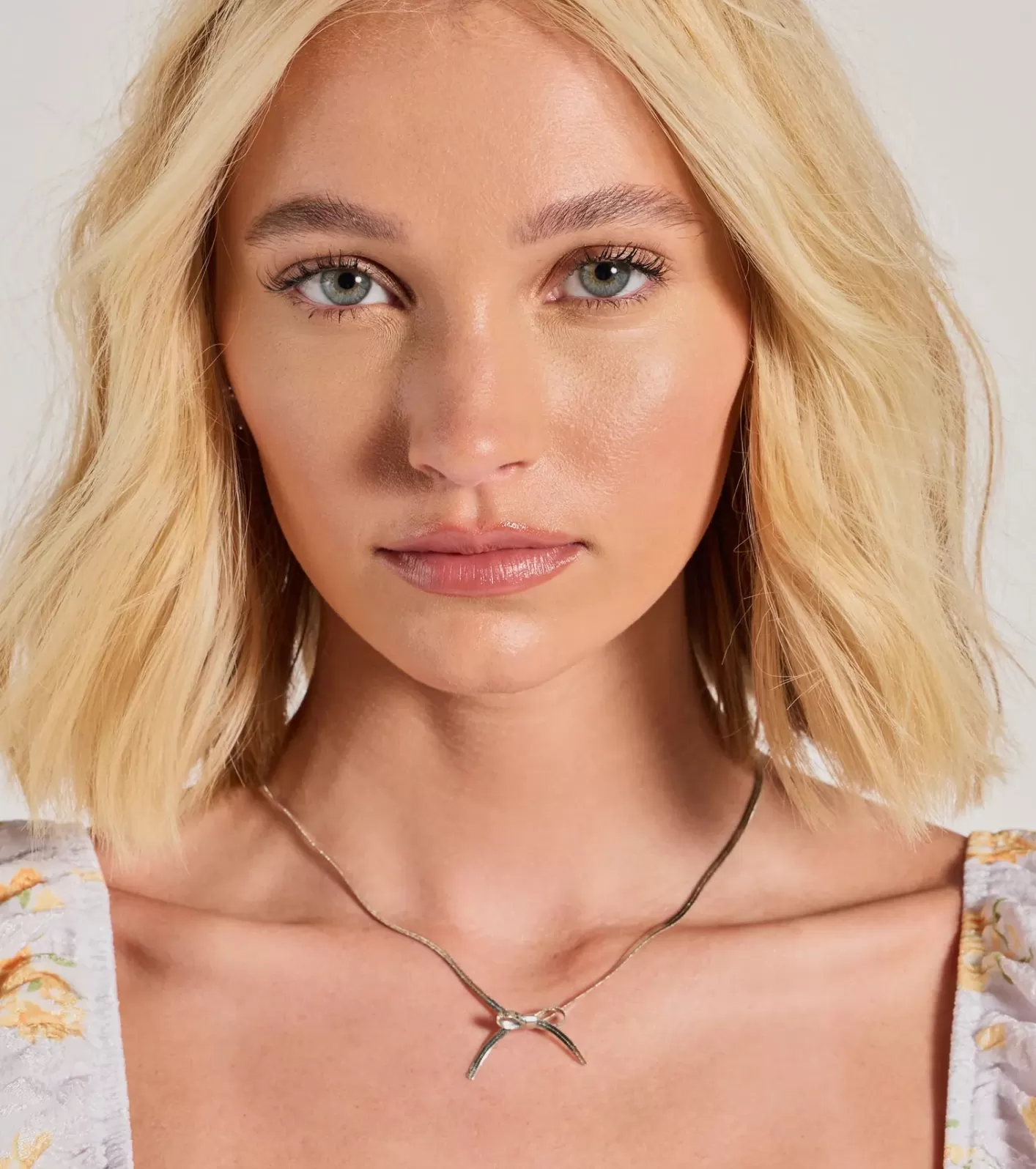 Windsor Just As Sweet Dainty Bow Choker Necklace SILVER Clearance