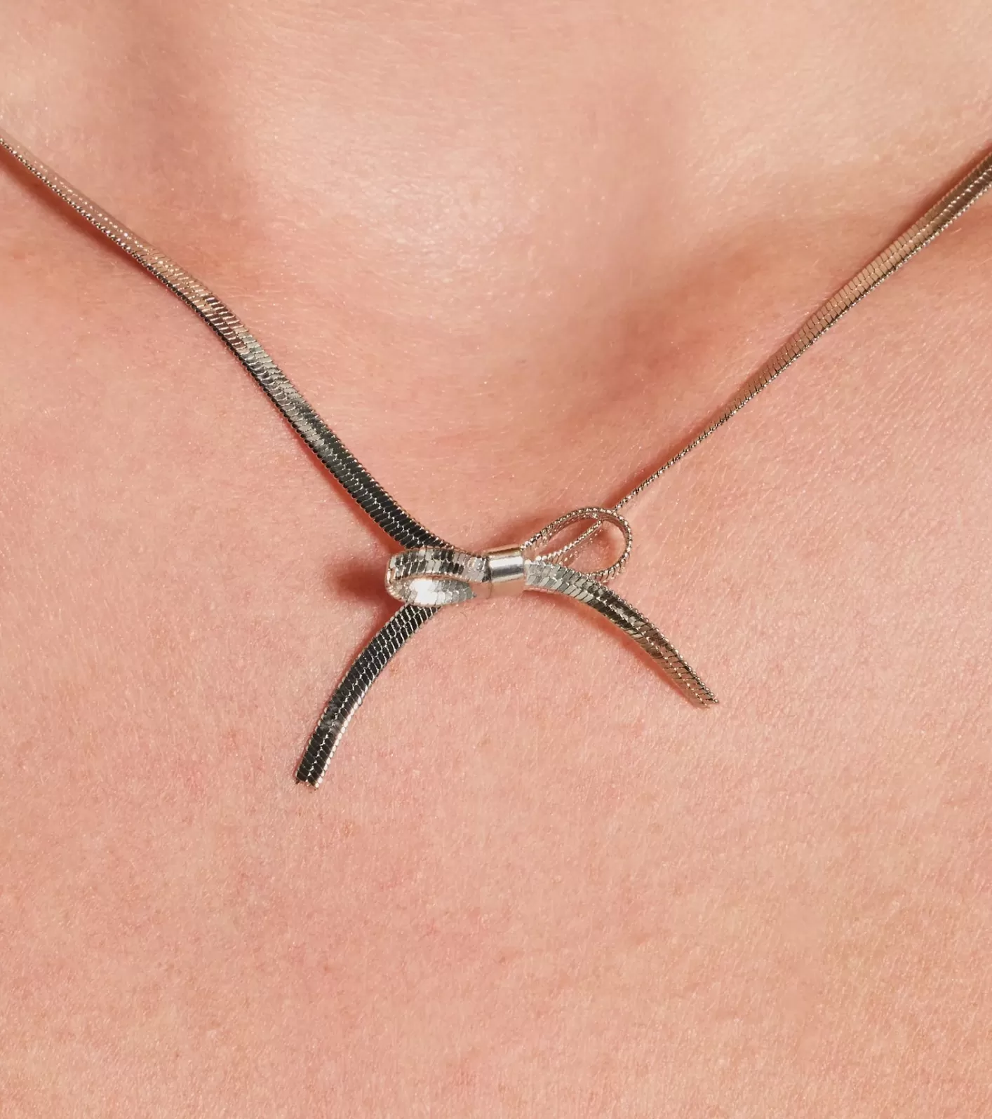 Windsor Just As Sweet Dainty Bow Choker Necklace SILVER Clearance