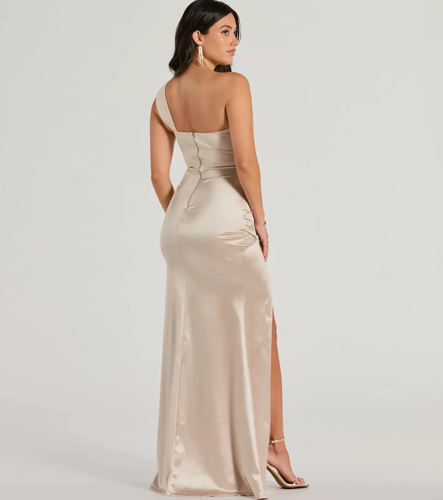 Windsor Kathie Formal Satin One-Shoulder Dress GOLD Hot