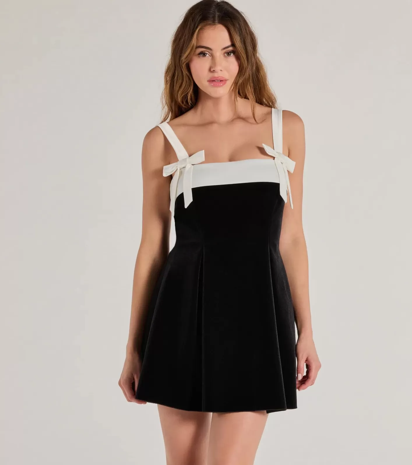 Windsor Marilyn Bow Strap Velvet Skater Dress BLACK New