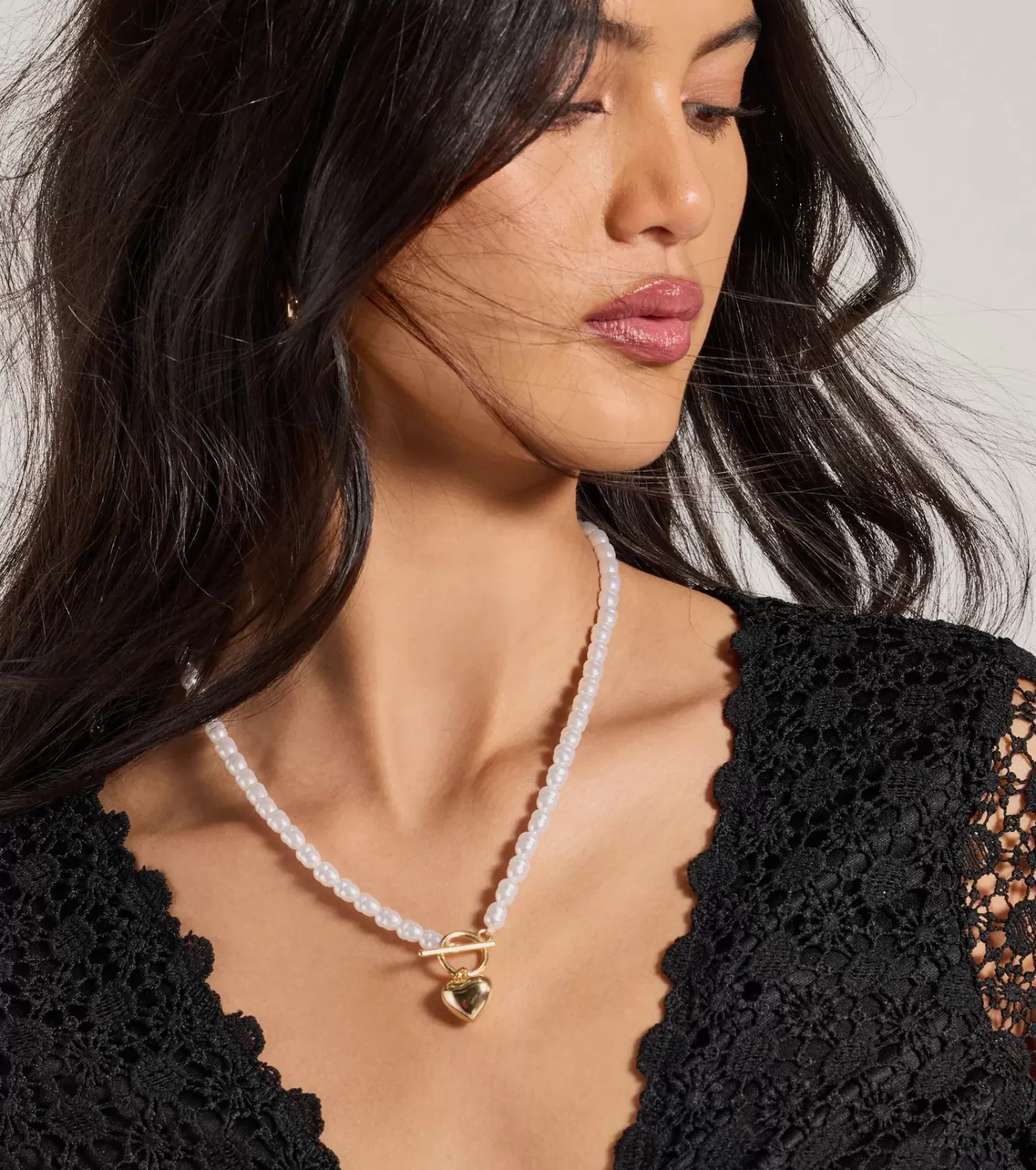 Windsor Pretty Glamour Heart Charm Pearl Necklace WHITE Best