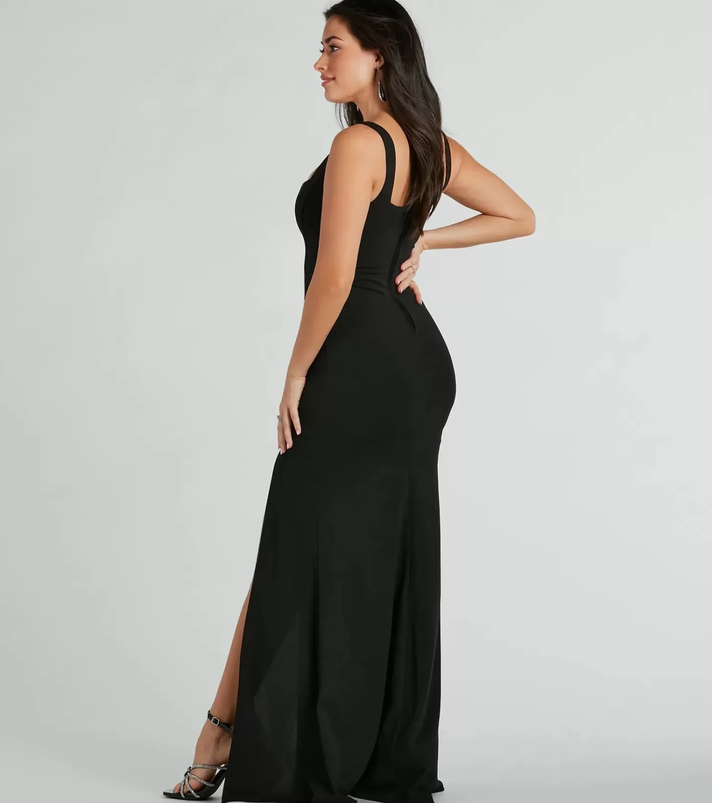 Windsor Sara Sleeveless Mermaid Crepe Long Formal Dress BLACK Best