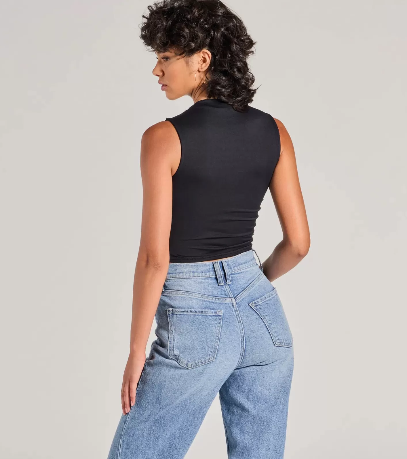 Windsor Stylish Basic Sleeveless Mock Neck Crop Top BLACK Hot