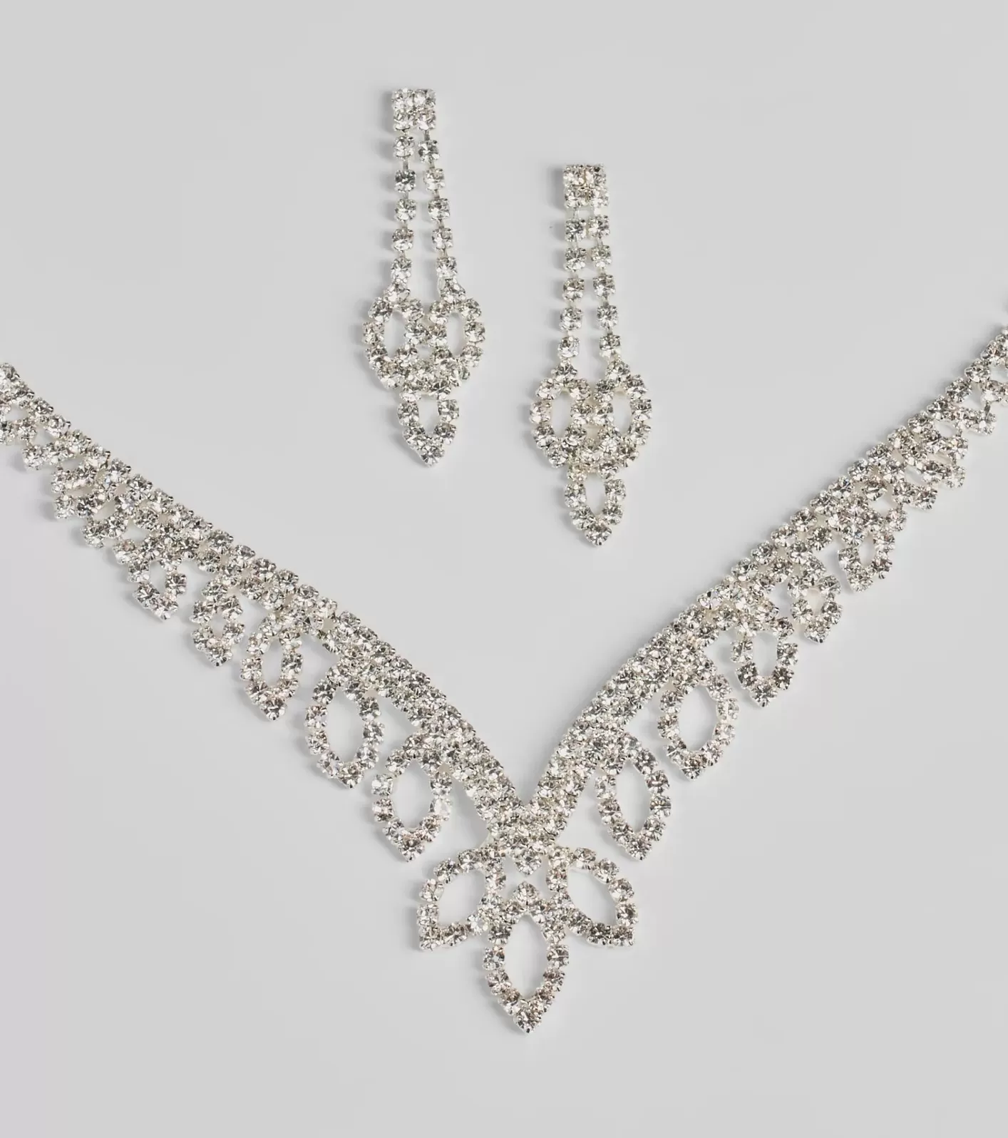 Windsor Ultimate Glam Vibes Rhinestone Necklace And Earrings Set SILVER New