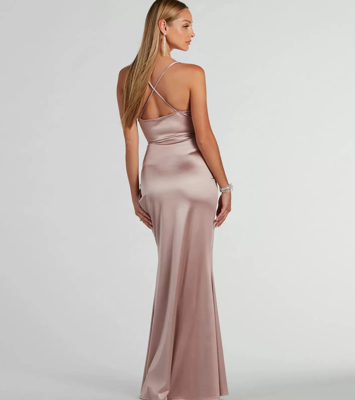 Windsor Zosia V-Neck Mermaid Satin Formal Dress PINK Store